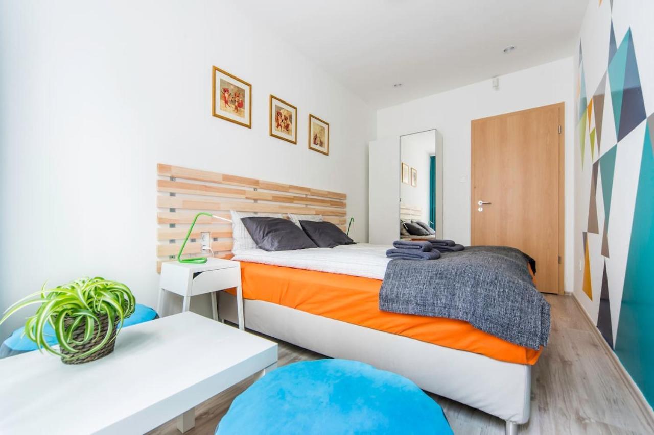 Modern Four Bedroom Apartment In Palace District Budapest Eksteriør bilde