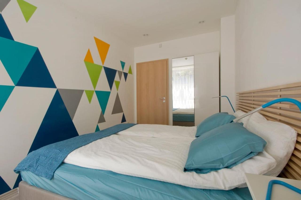 Modern Four Bedroom Apartment In Palace District Budapest Eksteriør bilde